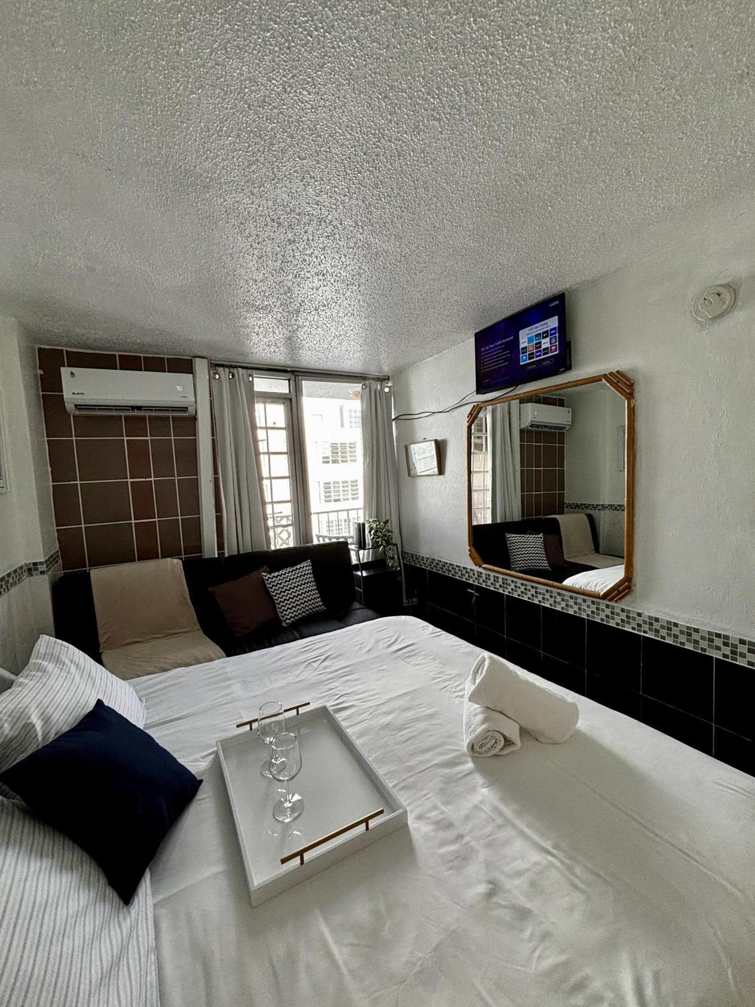 Isla Verde Modern Apartment With Pool San Juan Eksteriør bilde