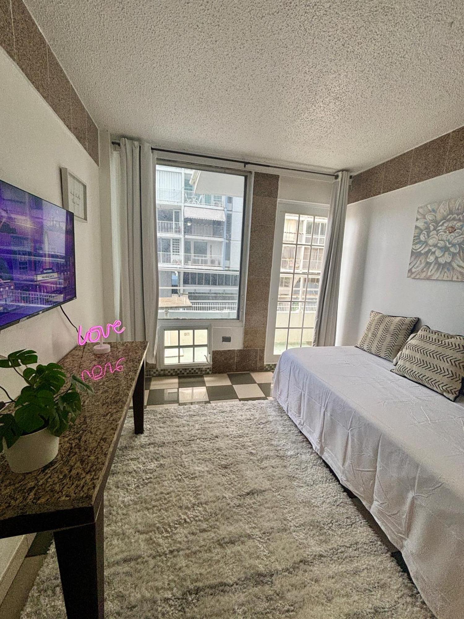 Isla Verde Modern Apartment With Pool San Juan Eksteriør bilde